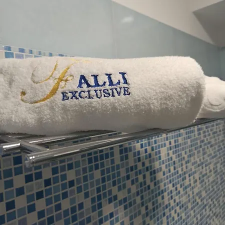 Falli Exclusive And Breakfast -con Parcheggio Privato E Gratuito-