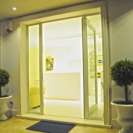 Falli Exclusive And Breakfast -con Parcheggio Privato E Gratuito- Bed and breakfast